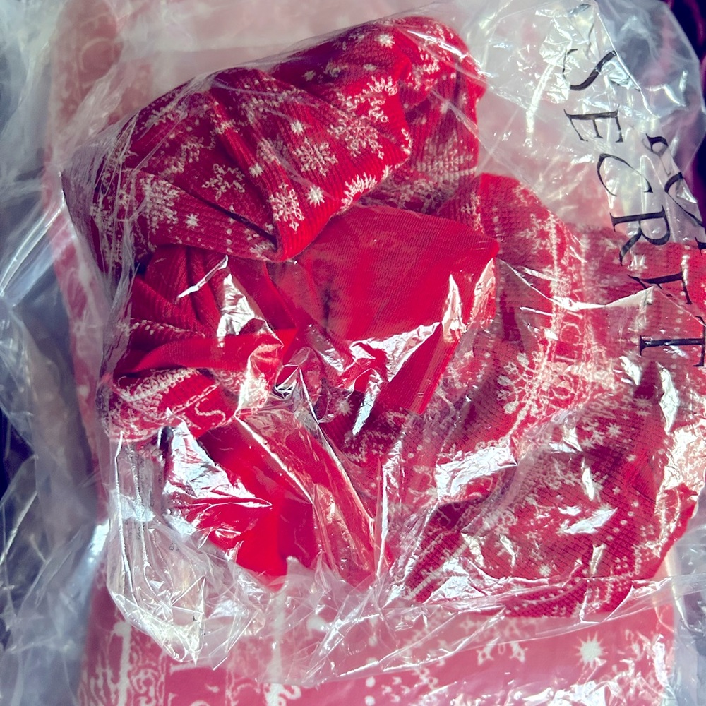 Vs Pink Bundle - image 2